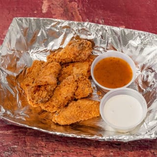 Chicken Wings with Fries